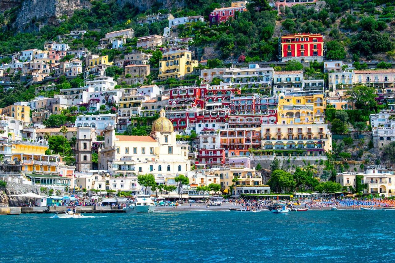 Nonna Vittoria Apartment Salerno Exterior photo